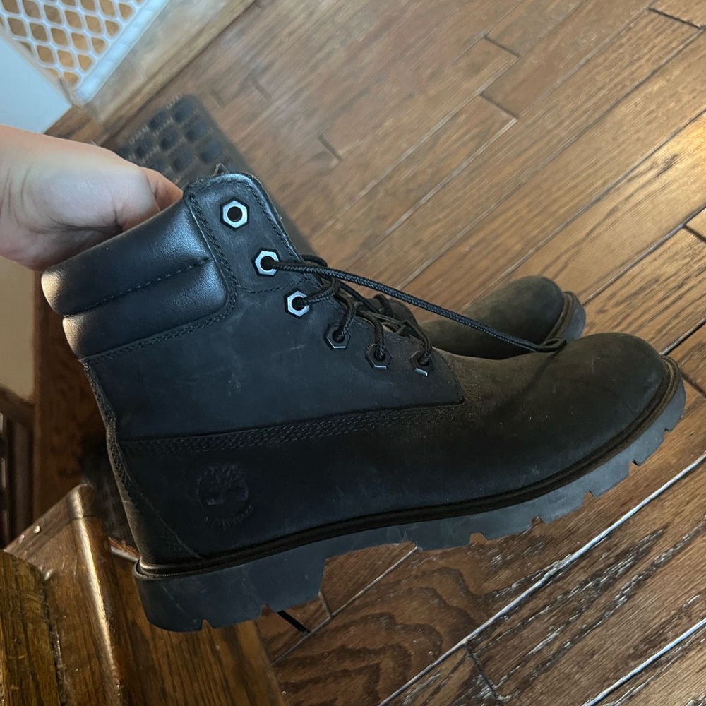 Black timberland boots